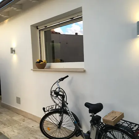 Hiero House Lascari